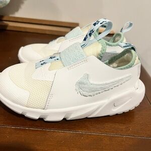 Brand new toddler girl Nike runners